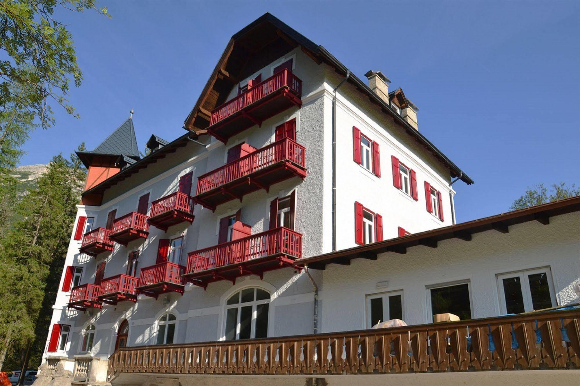 Hotel Croda Rossa